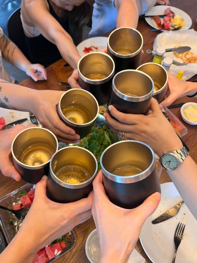 A balanced scale comparing life span and health span, highlighting their importance.